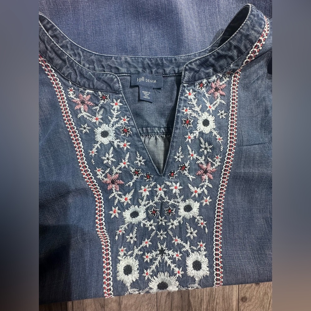 Till Denim Chambray Sleeveless Top Women's Size XL Floral
Embroidered Boho - Picture 6 of 11